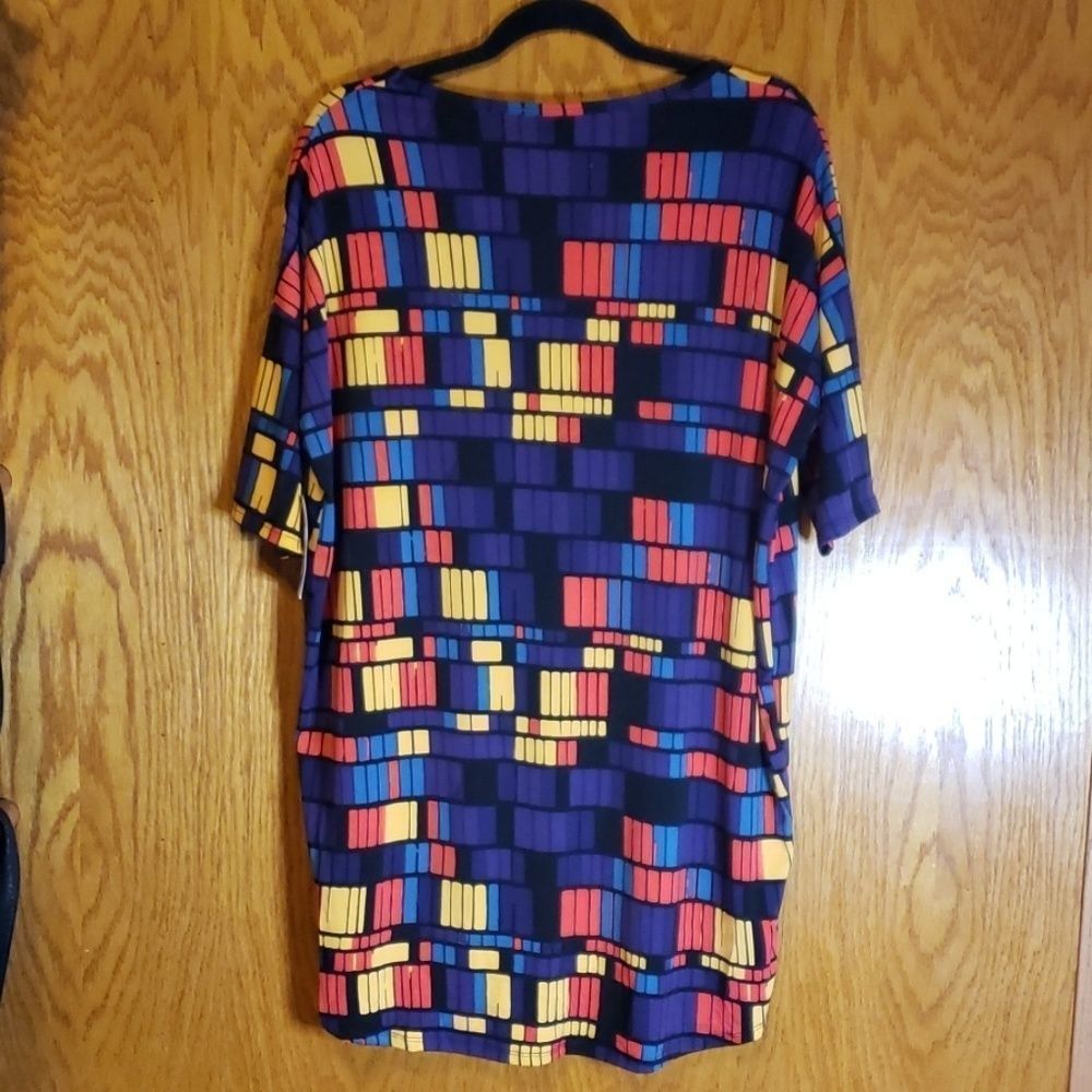EUC Bright Geometric Print LuLaRoe Irma
